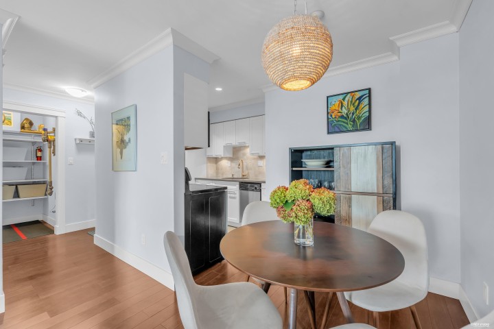 Photo 8 at 111 - 2040 Cornwall Avenue, Kitsilano, Vancouver West