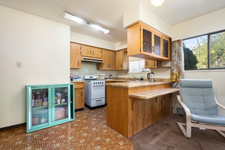 Photo 6 at 1594 W 68th Avenue, S.W. Marine, Vancouver West