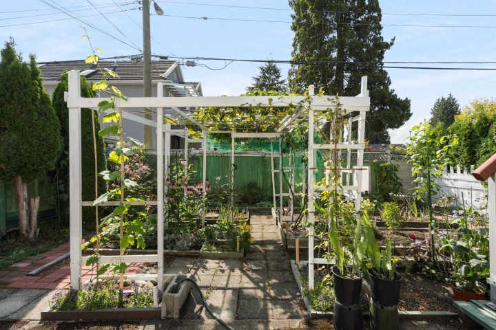 Photo 32 at 1594 W 68th Avenue, S.W. Marine, Vancouver West