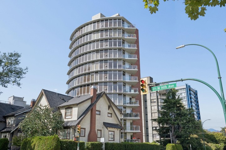 Photo 1 at 902 - 2965 Fir Street, Fairview VW, Vancouver West