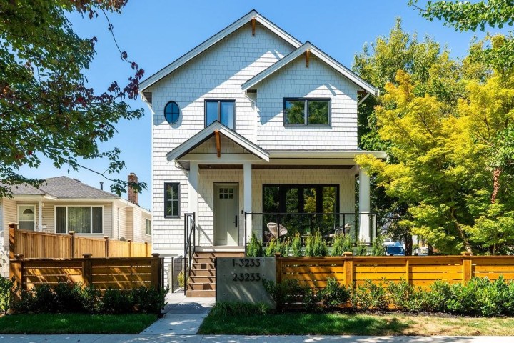 Photo 1 at 3233 Penticton Street, Renfrew Heights, Vancouver East