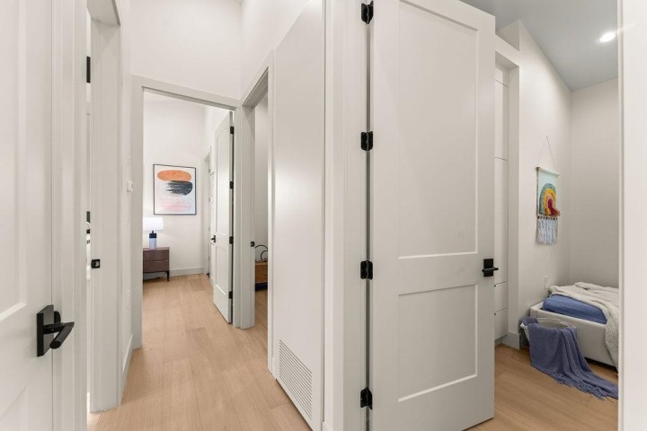Photo 16 at 2598 E 16th Avenue, Renfrew Heights, Vancouver East