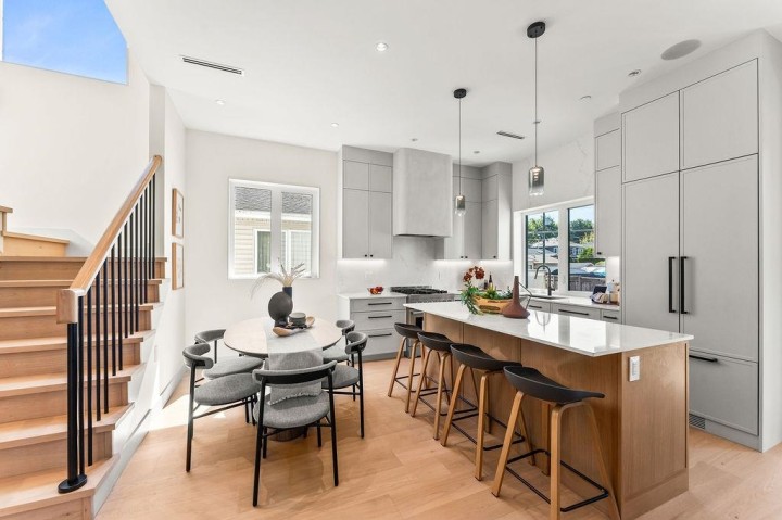 Photo 12 at 2598 E 16th Avenue, Renfrew Heights, Vancouver East
