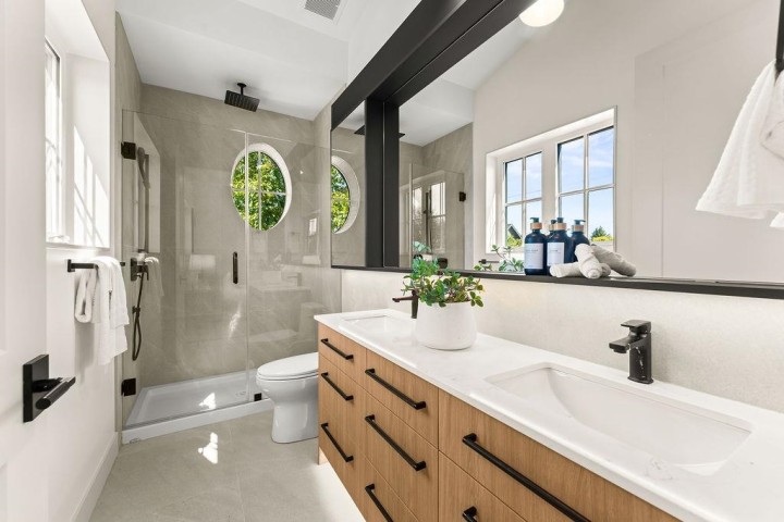 Photo 24 at 2598 E 16th Avenue, Renfrew Heights, Vancouver East