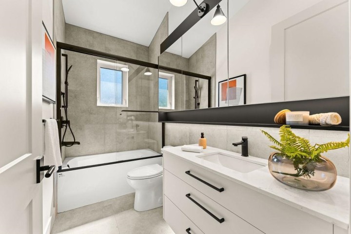 Photo 19 at 2598 E 16th Avenue, Renfrew Heights, Vancouver East