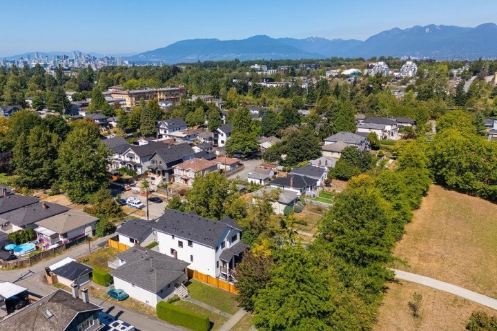 Photo 35 at 2598 E 16th Avenue, Renfrew Heights, Vancouver East