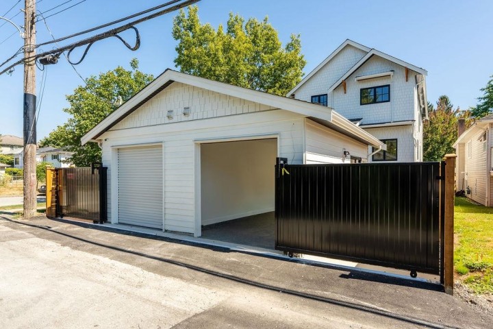 Photo 31 at 2598 E 16th Avenue, Renfrew Heights, Vancouver East