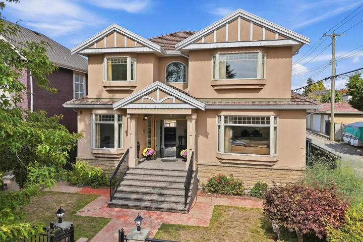 Photo 2 at 2763 E 53rd Avenue, Killarney VE, Vancouver East