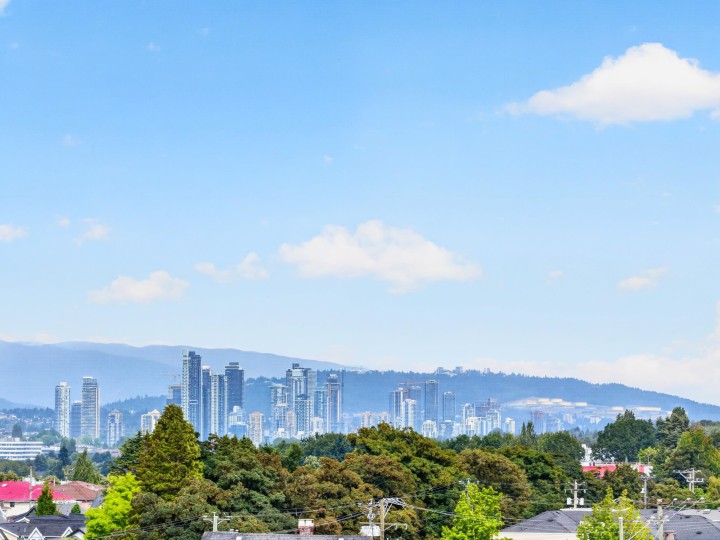 Photo 23 at 609 - 4028 Knight Street, Knight, Vancouver East