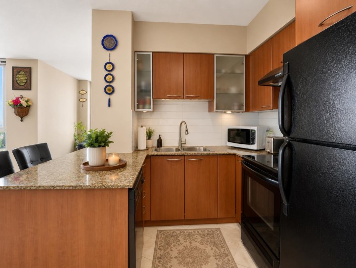 Photo 8 at 609 - 4028 Knight Street, Knight, Vancouver East
