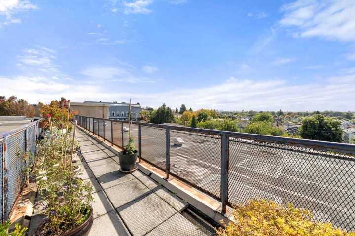 Photo 30 at 120 - 2556 E Hastings Street, Renfrew VE, Vancouver East