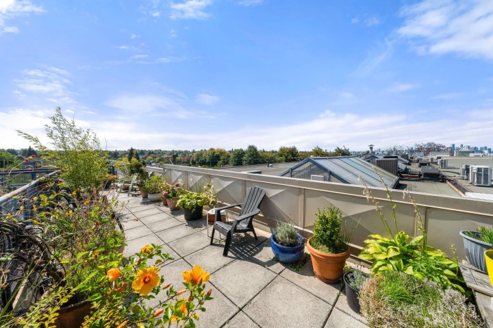 Photo 31 at 120 - 2556 E Hastings Street, Renfrew VE, Vancouver East