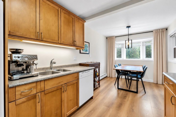 Photo 13 at 102 - 1935 W 1st Avenue, Kitsilano, Vancouver West