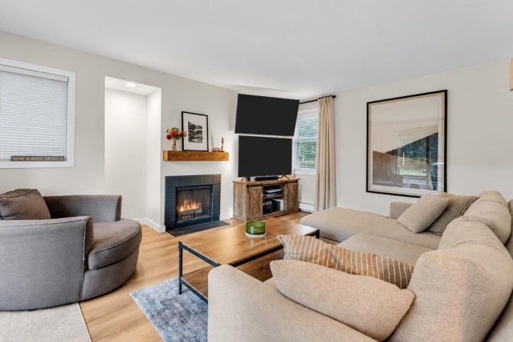 Photo 4 at 102 - 1935 W 1st Avenue, Kitsilano, Vancouver West