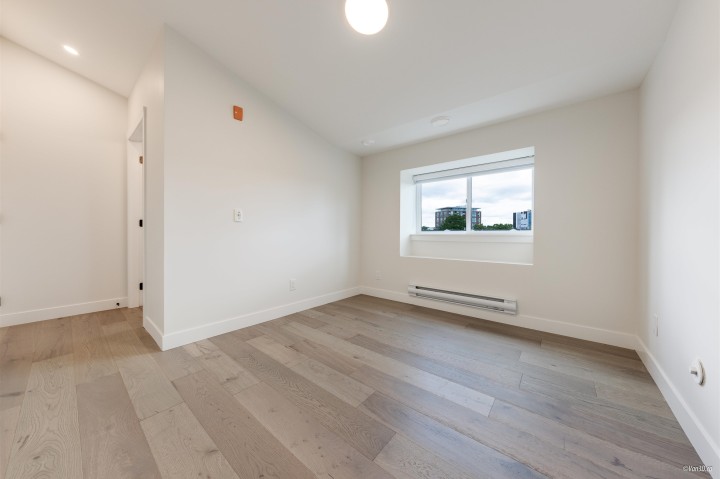 Photo 12 at 202 - 5092 Slocan Street, Collingwood VE, Vancouver East