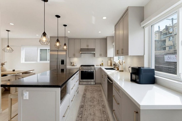 Photo 14 at 4921 Chester Street, Fraser VE, Vancouver East