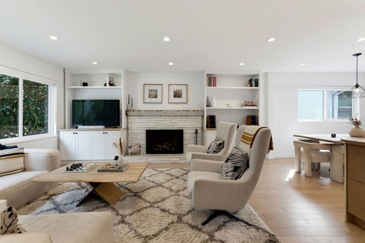 Photo 4 at 4921 Chester Street, Fraser VE, Vancouver East