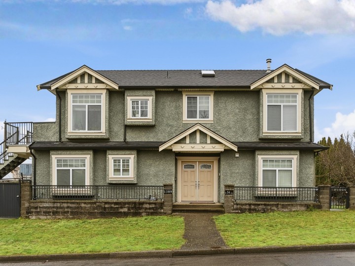 Photo 1 at 1389 E 54th Avenue, South Vancouver, Vancouver East