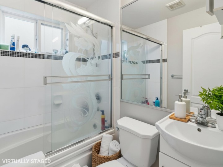 Photo 14 at 1389 E 54th Avenue, South Vancouver, Vancouver East