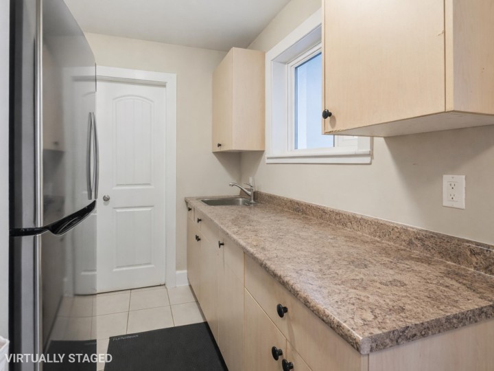 Photo 15 at 1389 E 54th Avenue, South Vancouver, Vancouver East
