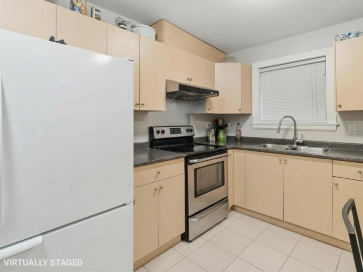 Photo 11 at 1389 E 54th Avenue, South Vancouver, Vancouver East