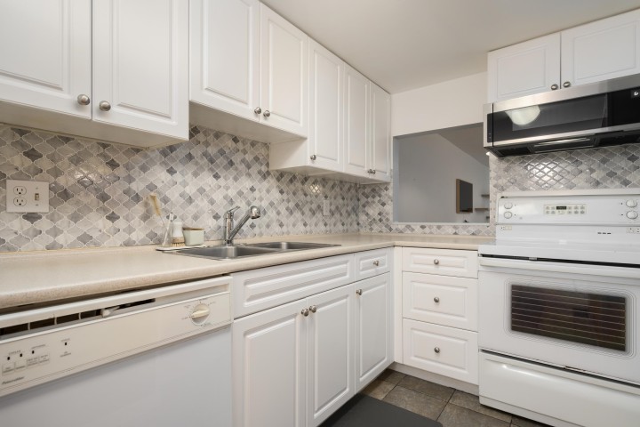 Photo 23 at 106 - 1477 Fountain Way, False Creek, Vancouver West