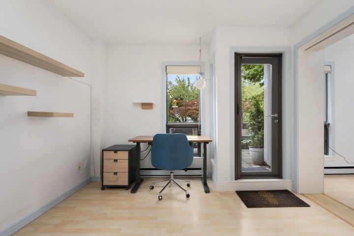 Photo 16 at 106 - 1477 Fountain Way, False Creek, Vancouver West