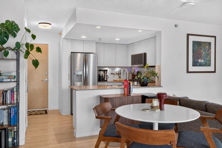Photo 9 at 502 - 120 Milross Avenue, Downtown VE, Vancouver East