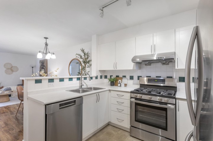 Photo 9 at 104 - 688 E 16th Avenue, Fraser VE, Vancouver East