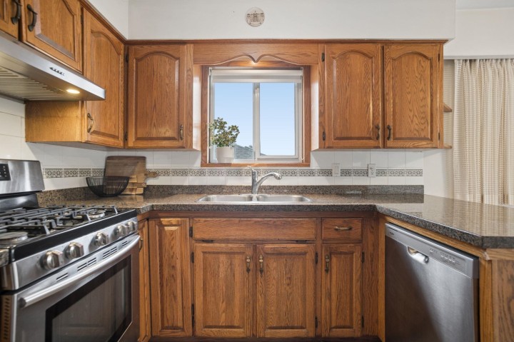 Photo 16 at 2780 E 8th Avenue, Renfrew VE, Vancouver East
