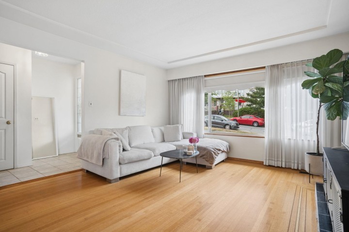 Photo 14 at 2780 E 8th Avenue, Renfrew VE, Vancouver East
