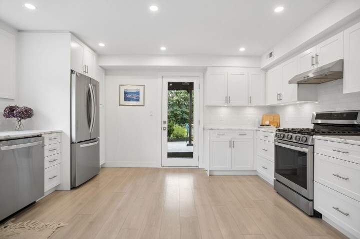 Photo 8 at 2780 E 8th Avenue, Renfrew VE, Vancouver East
