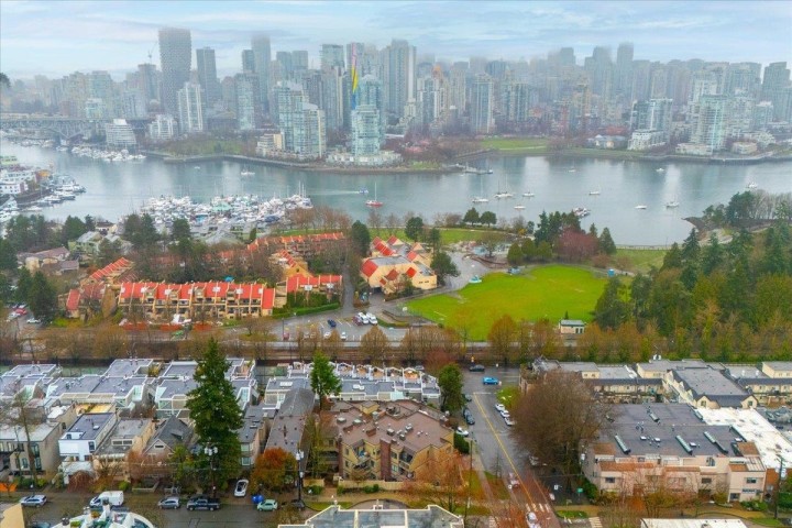 Photo 14 at 101 - 1005 W 7th Avenue, Fairview VW, Vancouver West