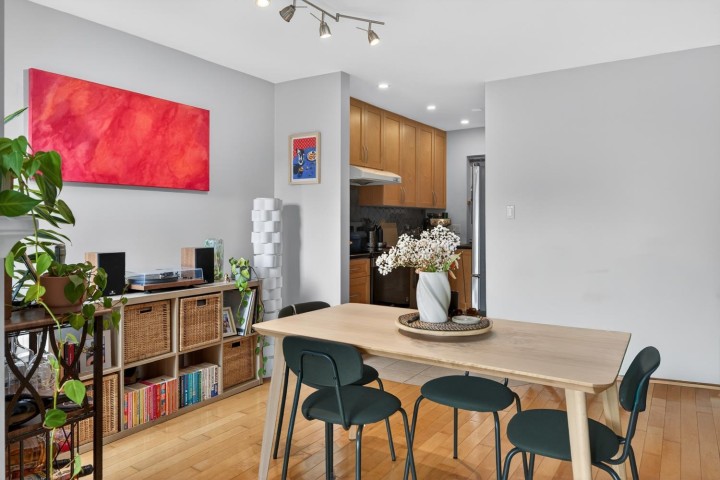 Photo 3 at 311 - 1922 W 7th Avenue, Kitsilano, Vancouver West