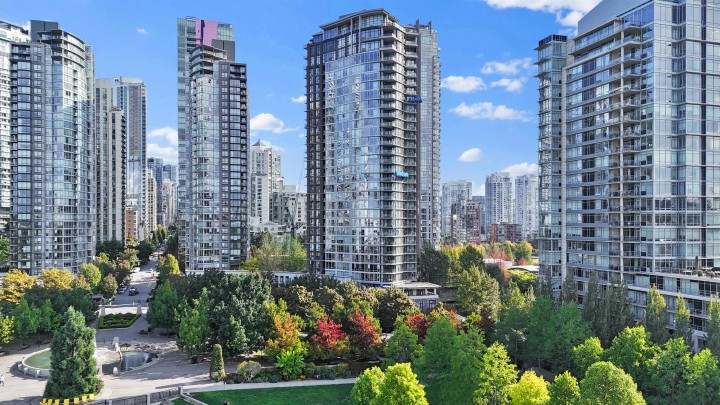 Photo 1 at 502 - 455 Beach Crescent, Yaletown, Vancouver West