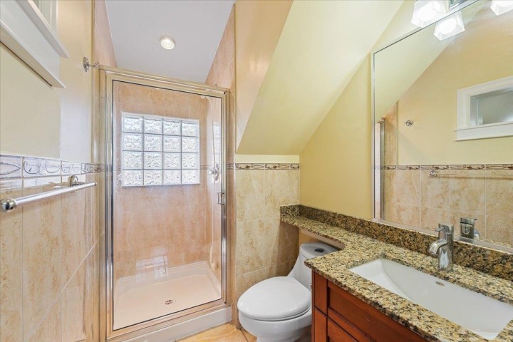 Photo 33 at 1185 E 62nd Avenue, South Vancouver, Vancouver East