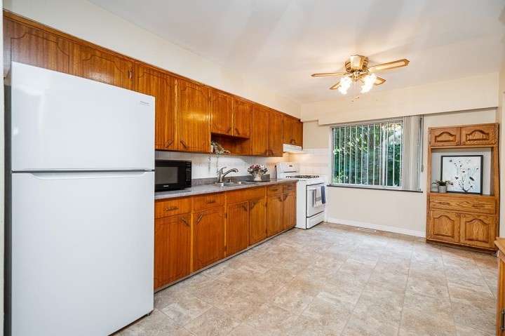 Photo 6 at 1342 Grant Street, Grandview Woodland, Vancouver East