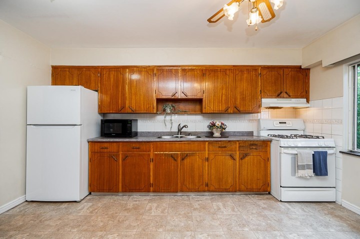 Photo 9 at 1342 Grant Street, Grandview Woodland, Vancouver East