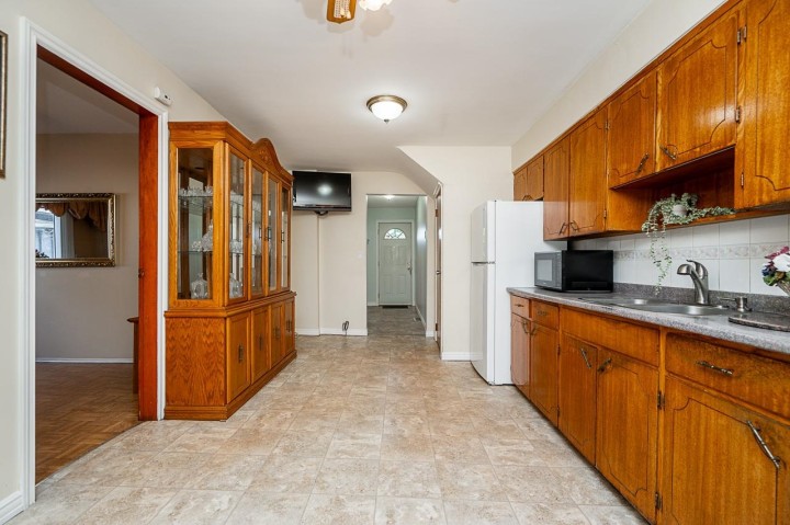 Photo 8 at 1342 Grant Street, Grandview Woodland, Vancouver East