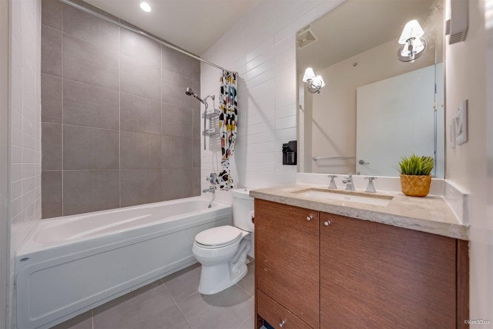Photo 17 at 989 W 38th Avenue, Cambie, Vancouver West