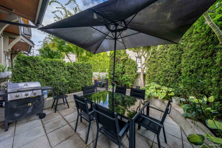Photo 9 at 989 W 38th Avenue, Cambie, Vancouver West