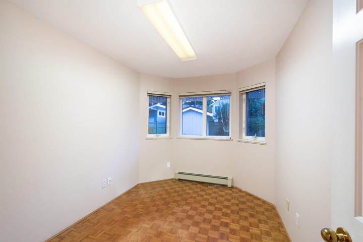 Photo 17 at 6440 Rosebery Avenue, Horseshoe Bay WV, West Vancouver