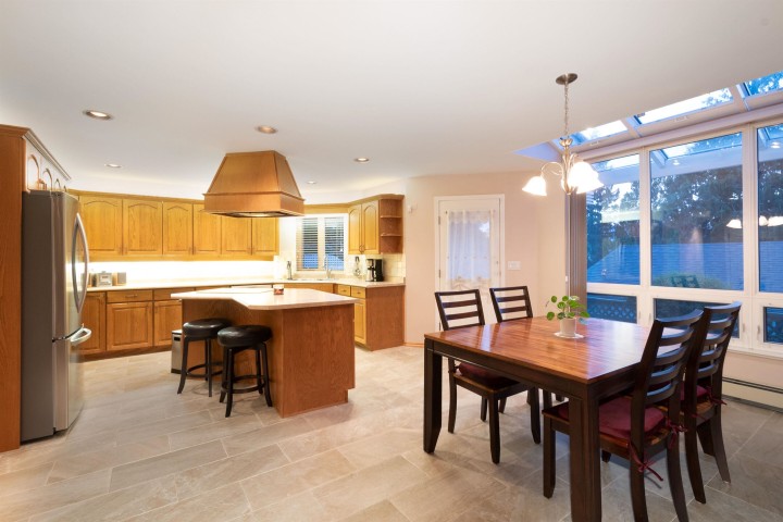 Photo 7 at 6440 Rosebery Avenue, Horseshoe Bay WV, West Vancouver