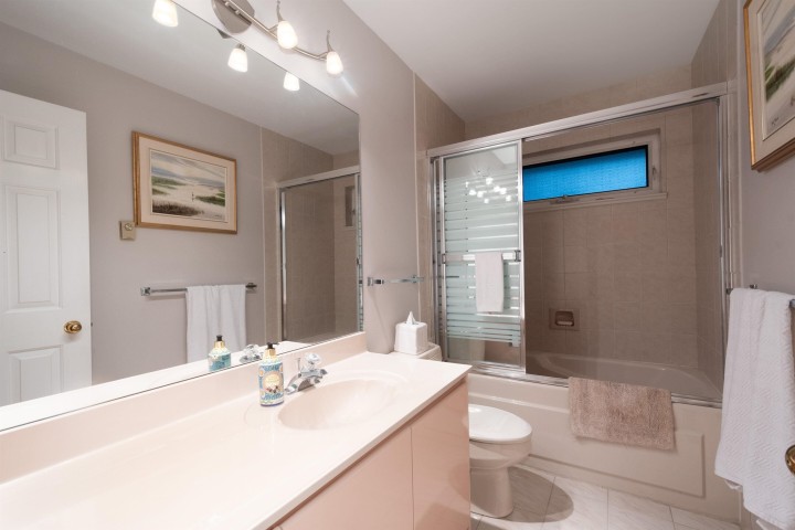 Photo 28 at 6440 Rosebery Avenue, Horseshoe Bay WV, West Vancouver
