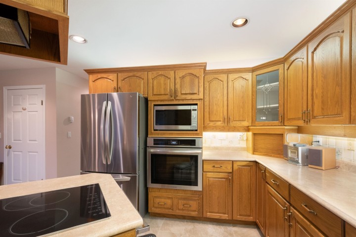 Photo 10 at 6440 Rosebery Avenue, Horseshoe Bay WV, West Vancouver