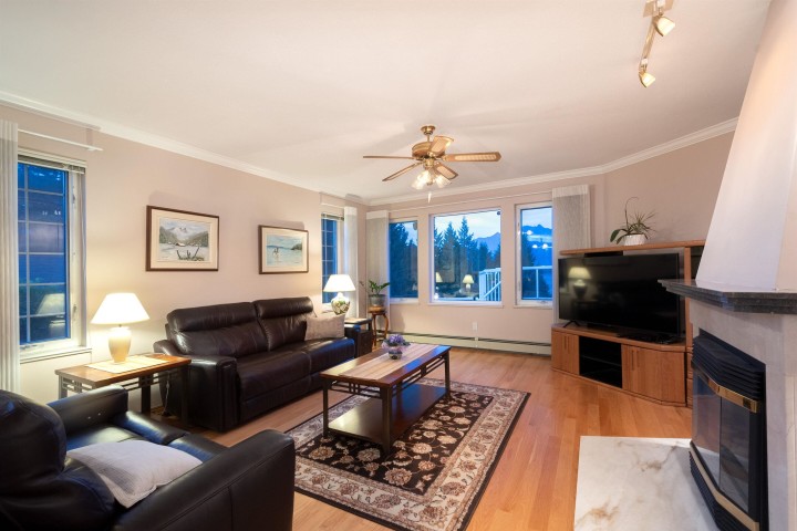Photo 14 at 6440 Rosebery Avenue, Horseshoe Bay WV, West Vancouver