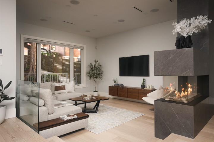 Photo 5 at 50 Dieppe Place, Renfrew Heights, Vancouver East