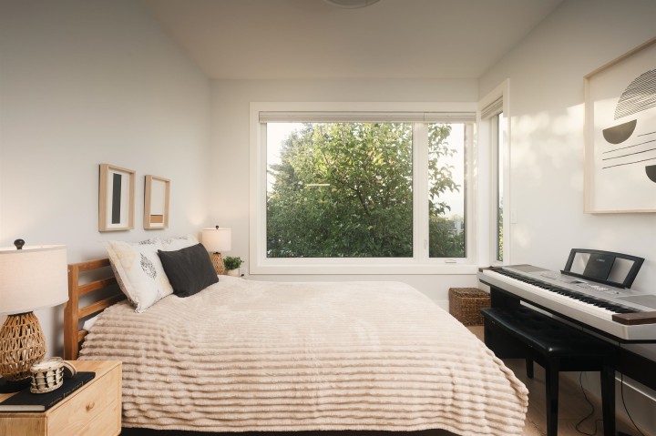 Photo 14 at 50 Dieppe Place, Renfrew Heights, Vancouver East