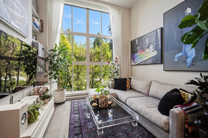 Photo 6 at 3431 Porter Street, Victoria VE, Vancouver East
