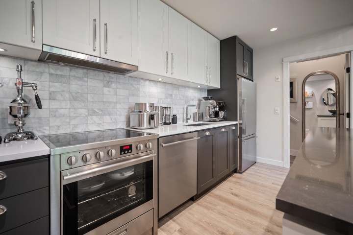 Photo 16 at 3431 Porter Street, Victoria VE, Vancouver East